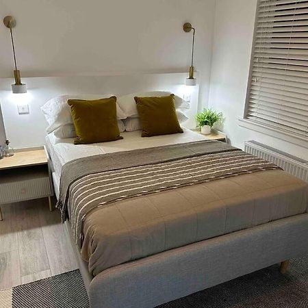 Premium Executive Apartment In دنفرملاين المظهر الخارجي الصورة