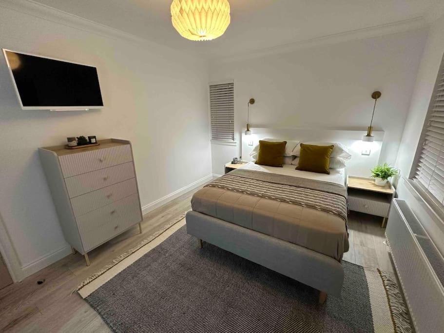 Premium Executive Apartment In دنفرملاين المظهر الخارجي الصورة